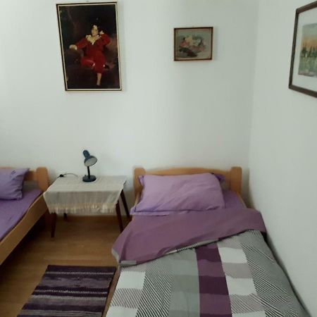 דירות פירובאץ Apartman Fox מראה חיצוני תמונה