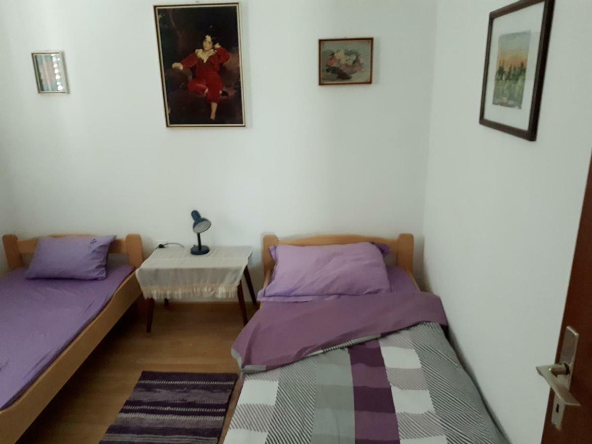 דירות פירובאץ Apartman Fox מראה חיצוני תמונה